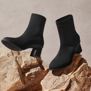 Vivaia Amanda Arch Support Running Heel Boots Water RPT Flex Comfort Black 8.5